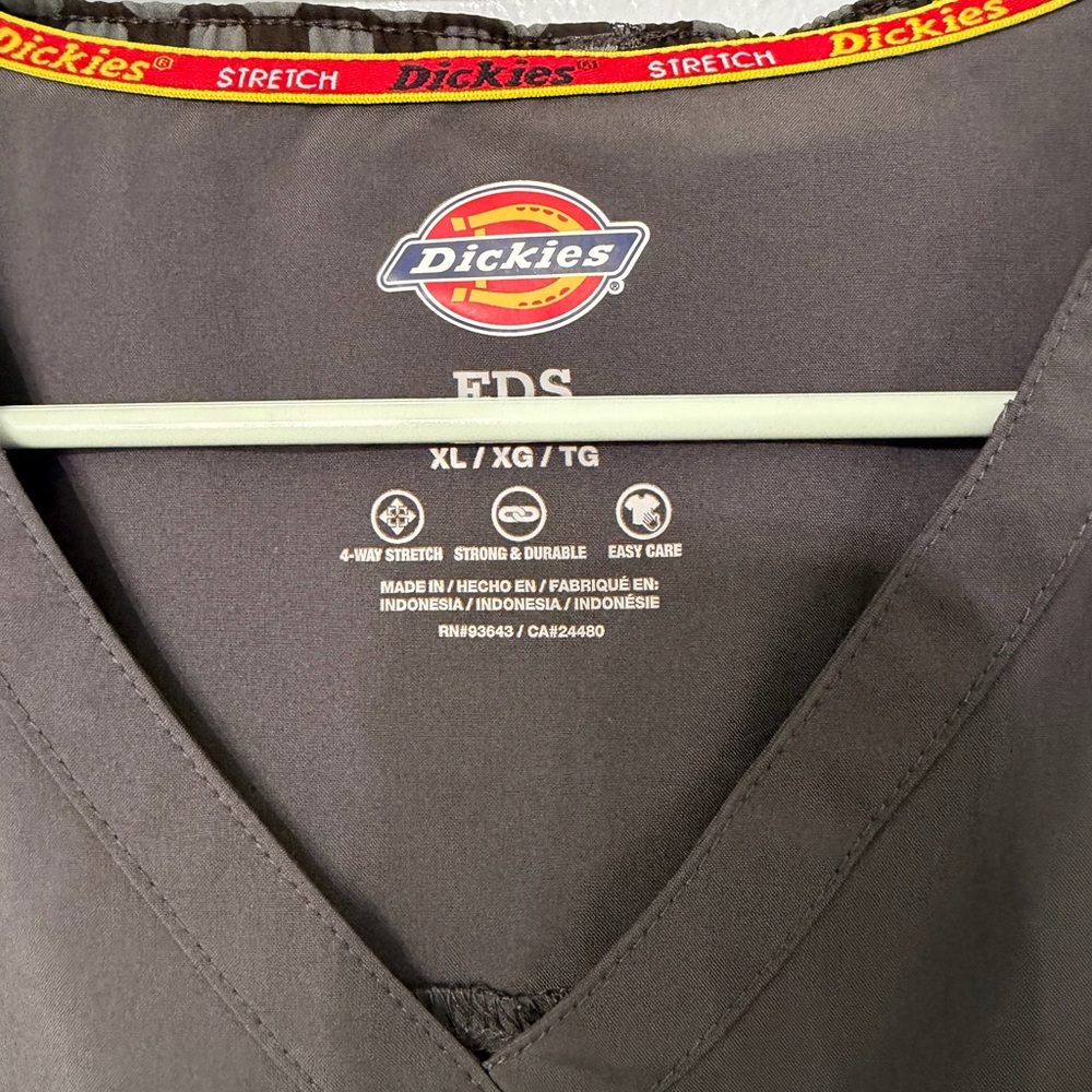 Gray Dickies Scrubs Set Size XL - Picture 4 of 8